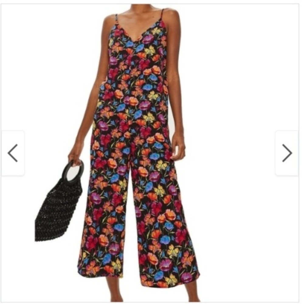 TopShop cropped Floral Jumpsuit size 2